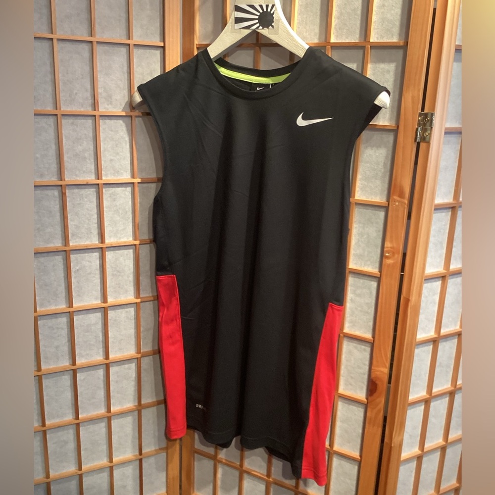 Nike Dri-FIT Crossover Sleeveless Basketball Top 641419-012 Men's Size Medium